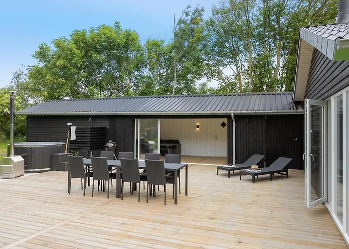 3 Bedroom Stunning In Ferienhaus Spottrup