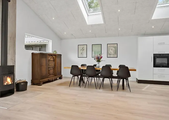 Ferienhaus 3 Bedroom Stunning In Spottrup