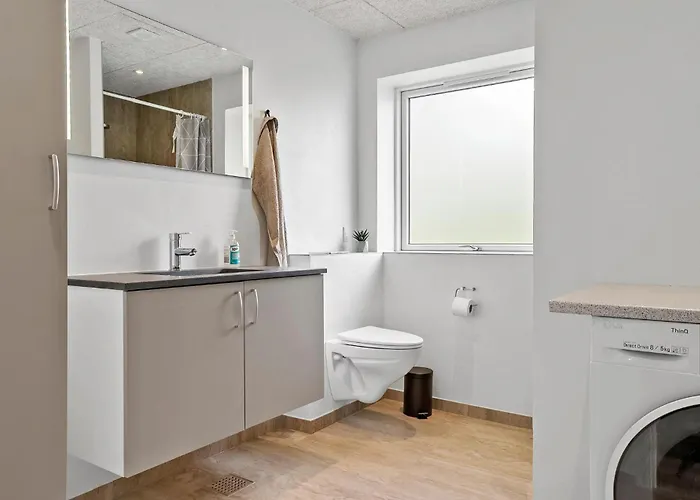 3 Bedroom Stunning In * Spottrup